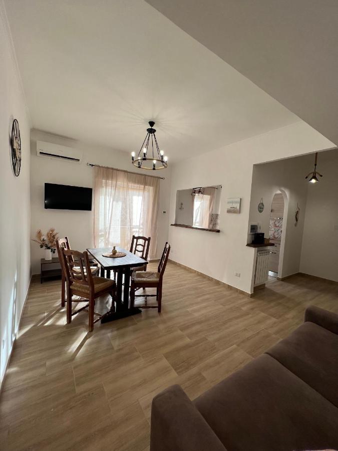 Appartamento Waikiki House Passoscuro Esterno foto