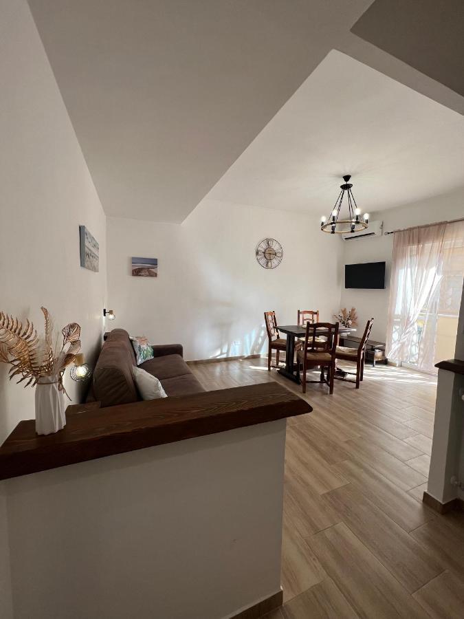 Appartamento Waikiki House Passoscuro Esterno foto