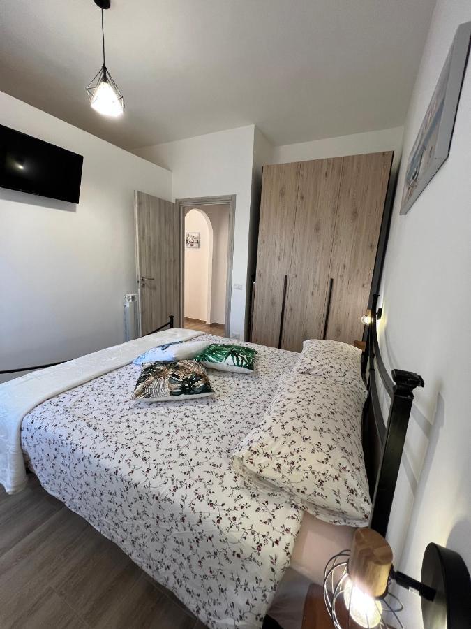 Appartamento Waikiki House Passoscuro Esterno foto